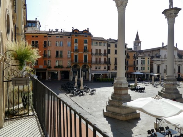 negozio in affitto a Vicenza in zona Centro Storico