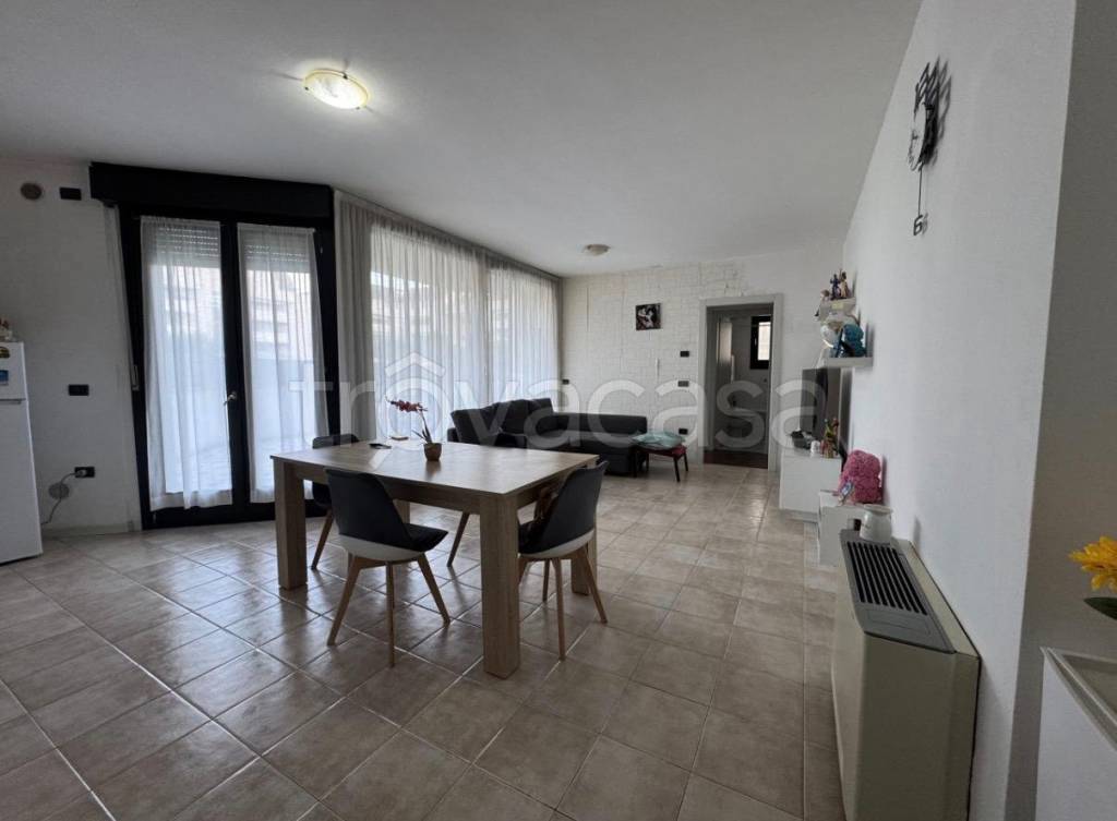 appartamento in affitto a Vicenza in zona Parco Città