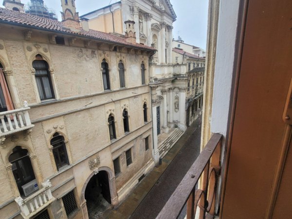 appartamento in affitto a Vicenza in zona Centro Storico