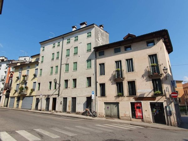 appartamento in affitto a Vicenza in zona Centro Storico