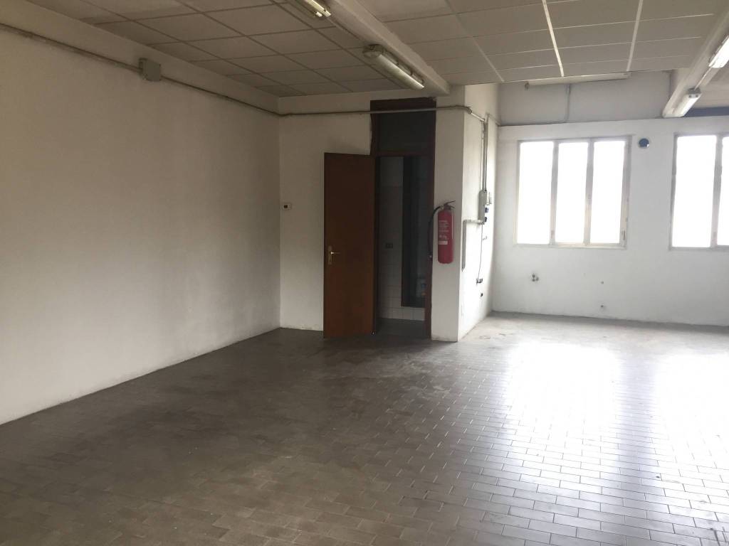 negozio in affitto a Vicenza in zona Ferrovieri