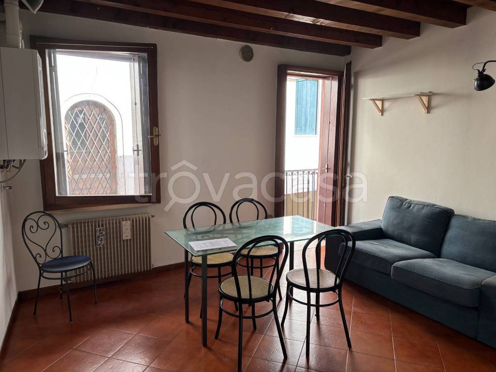 appartamento in affitto a Vicenza in zona Centro Storico