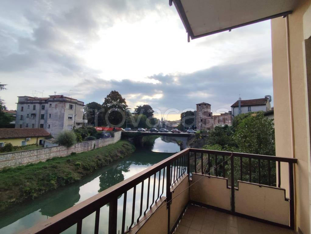 appartamento in affitto a Vicenza in zona San Bortolo/San Paolo