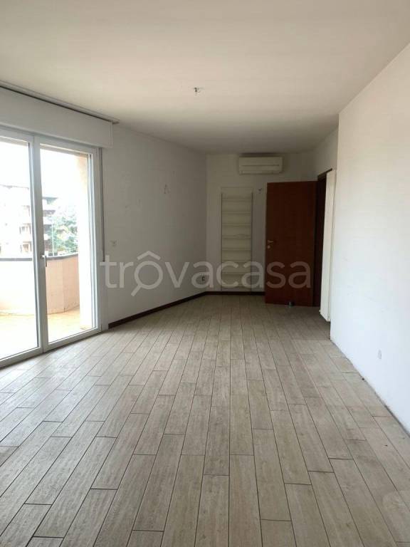 appartamento in affitto a Vicenza in zona San Bortolo/San Paolo