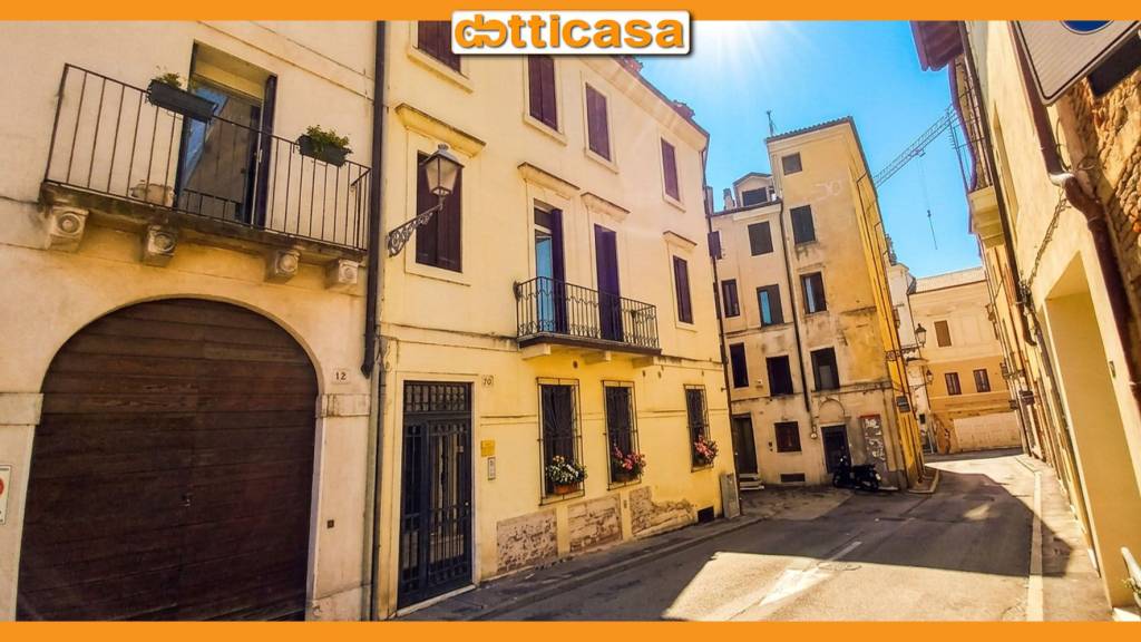 appartamento in affitto a Vicenza in zona Centro Storico