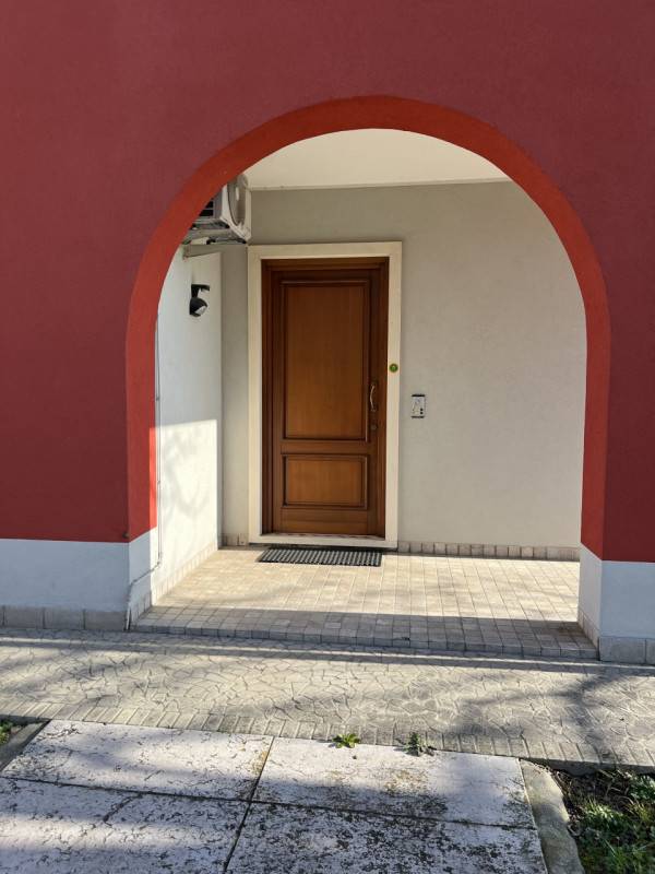 ufficio in affitto a Villaga in zona Belvedere