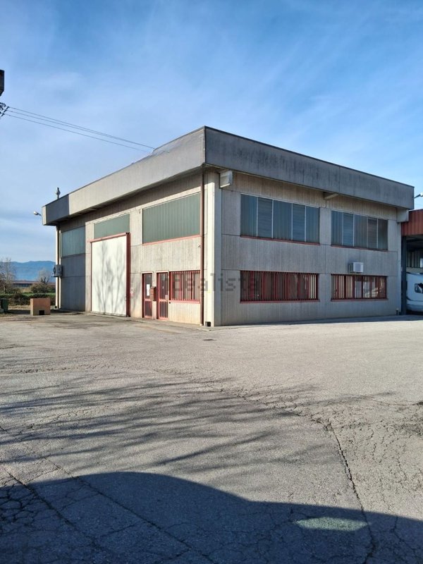 capannone in affitto a Villaverla