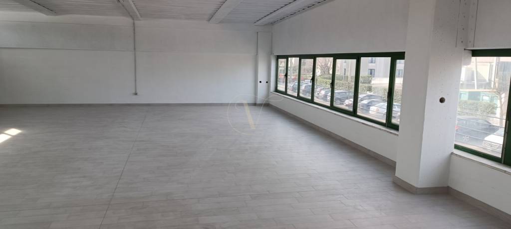 negozio in affitto a Zugliano