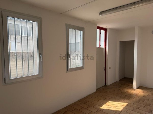 capannone in affitto a Zugliano