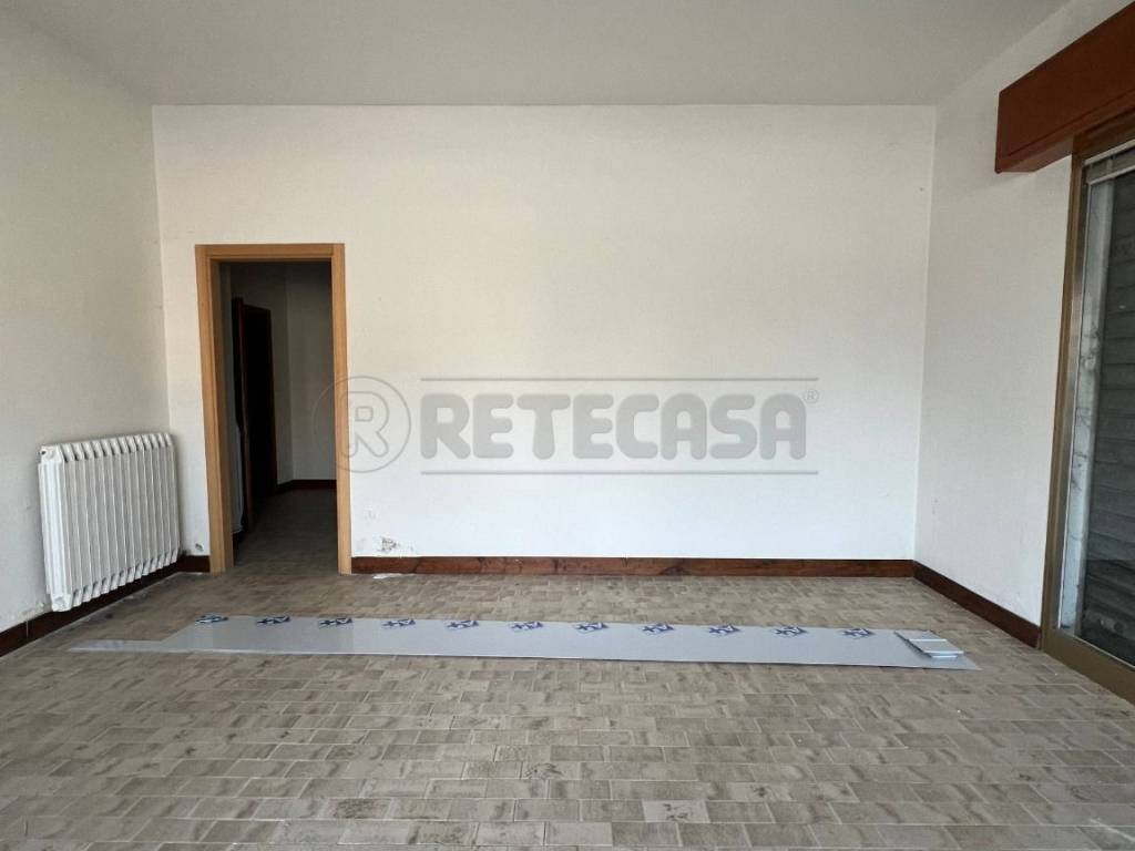 negozio in affitto a Barbarano Mossano in zona Ponte di Barbarano