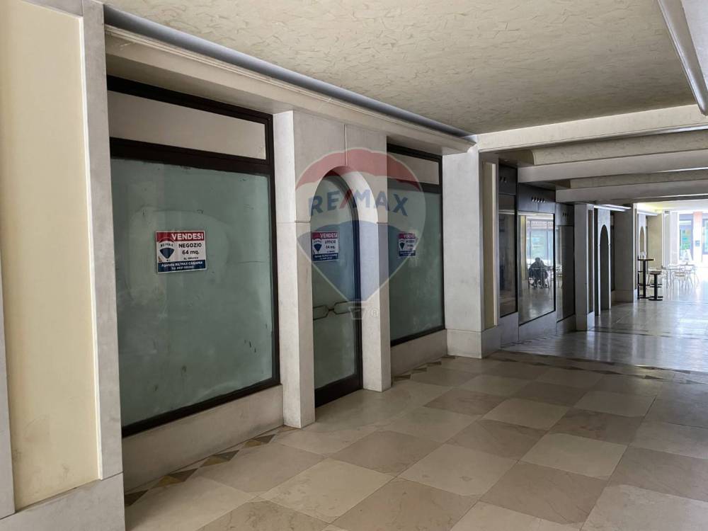 negozio in affitto a Belluno in zona Centro Storico