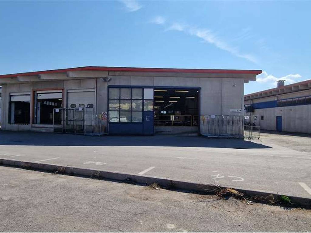 locale commerciale in affitto a Belluno