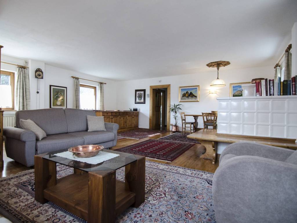 appartamento in affitto a Cortina d'Ampezzo in zona Chiave