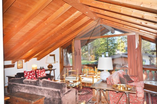 appartamento in affitto a Cortina d'Ampezzo in zona Cianderìes