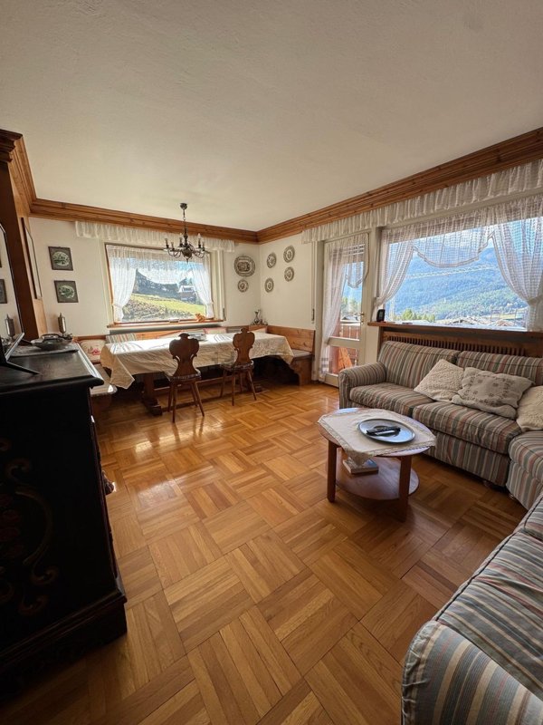 appartamento in affitto a Cortina d'Ampezzo in zona Pecol