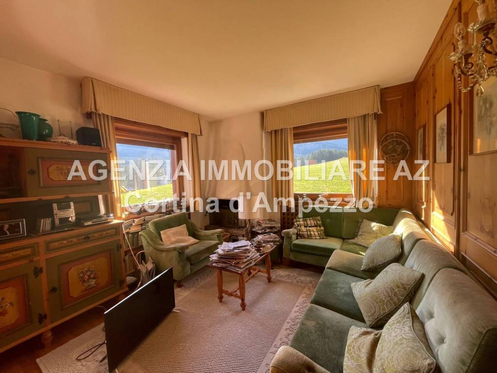appartamento in affitto a Cortina d'Ampezzo in zona Verocai