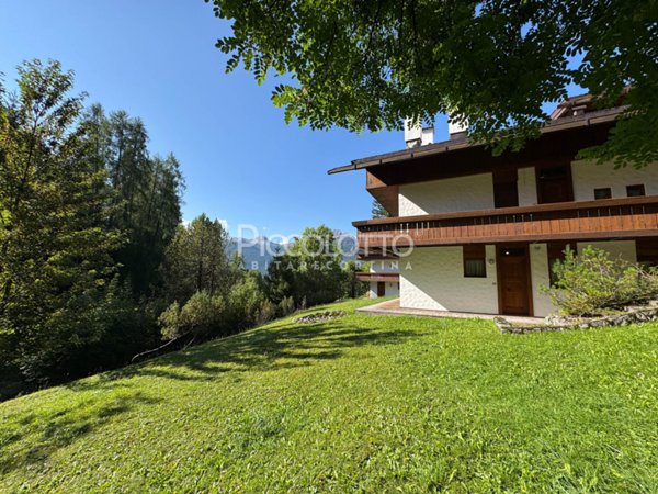 appartamento in affitto a Cortina d'Ampezzo in zona Cianderìes