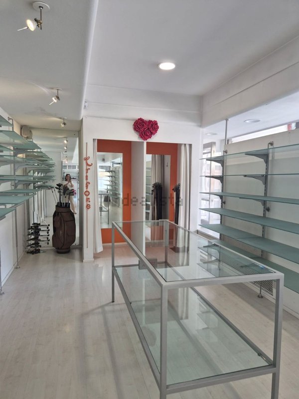 locale commerciale in affitto a Feltre