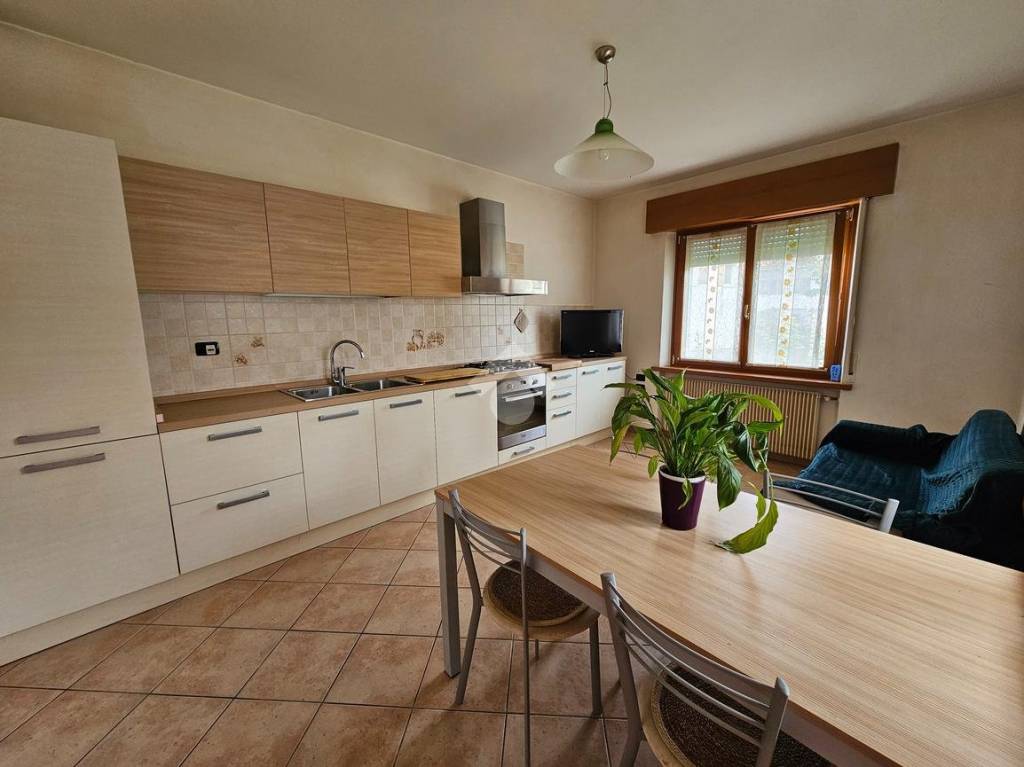 casa indipendente in affitto a Feltre in zona Mugnai