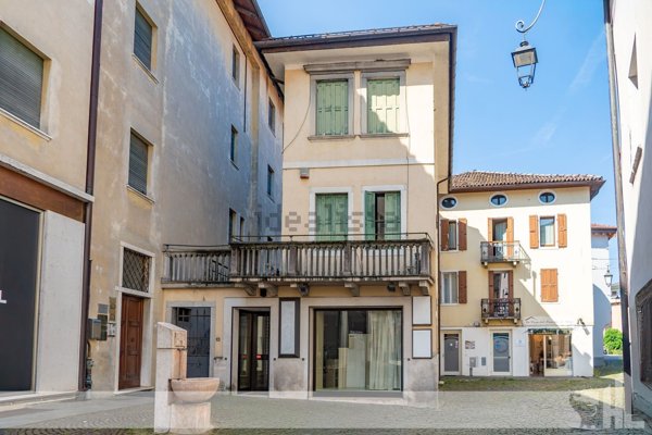 negozio in affitto a Feltre
