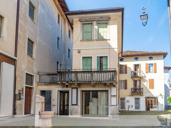 negozio in affitto a Feltre