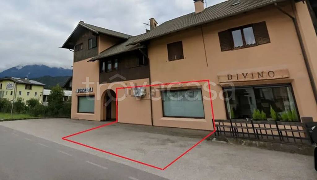 negozio in affitto ad Alpago in zona Puos d'Alpago