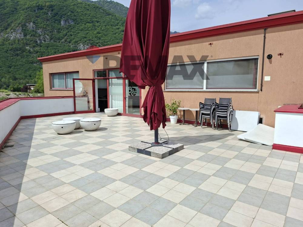 locale commerciale in affitto ad Alpago