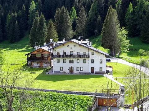 appartamento in affitto a Val di Zoldo in zona Pecol