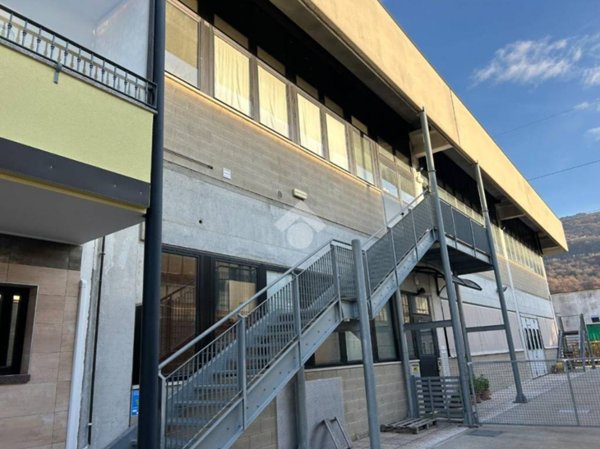 locale commerciale in affitto a Borgo Valbelluna