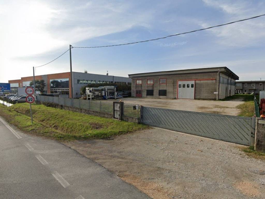 locale commerciale in affitto ad Altivole in zona San Vito