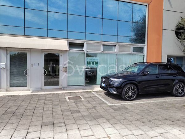 ufficio in affitto ad Altivole