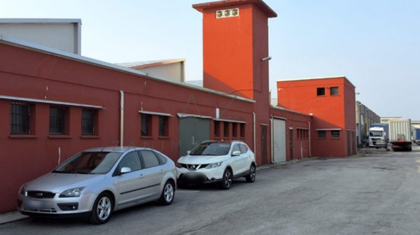 capannone in affitto ad Altivole in zona Caselle