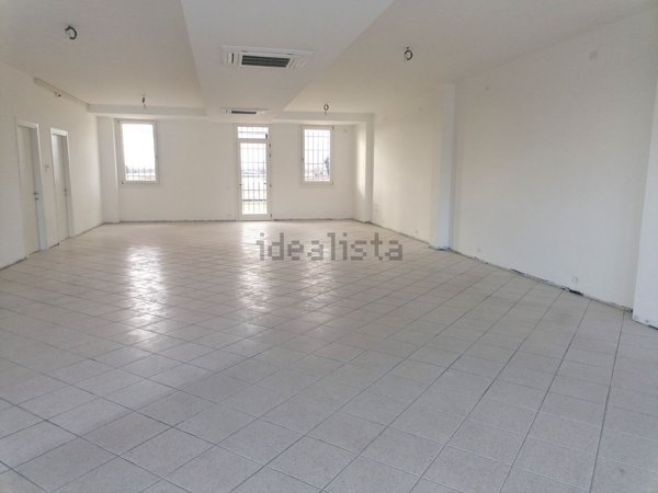 ufficio in affitto ad Altivole