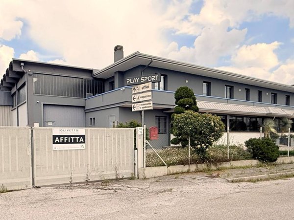 capannone in affitto ad Altivole