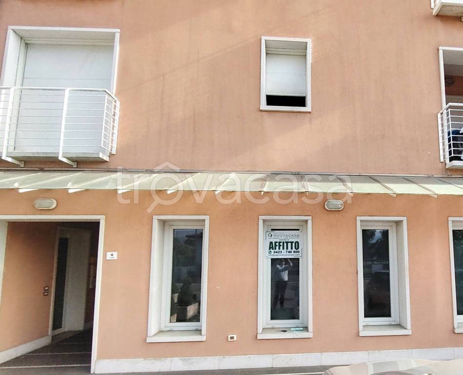 ufficio in affitto ad Altivole in zona Caselle