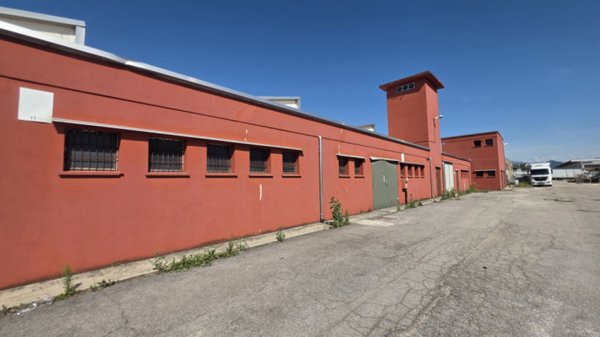 capannone in affitto ad Altivole