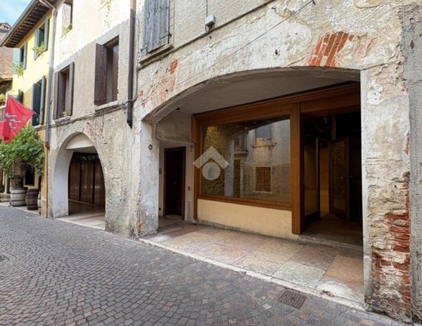 negozio in affitto ad Asolo