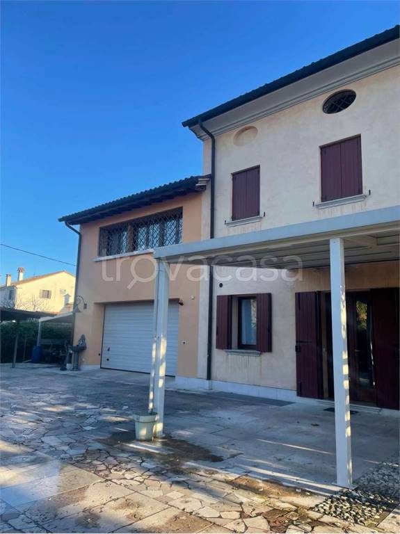 appartamento in affitto ad Asolo in zona Pagnano