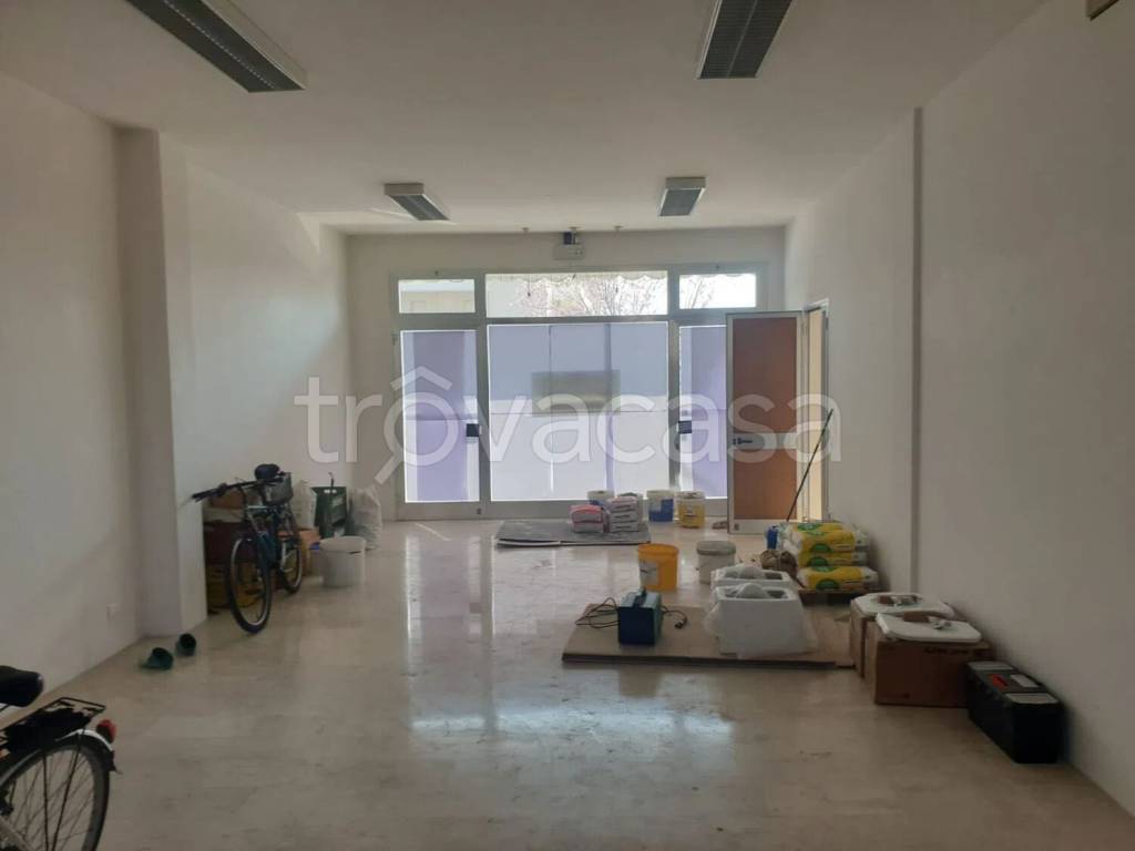 negozio in affitto ad Asolo