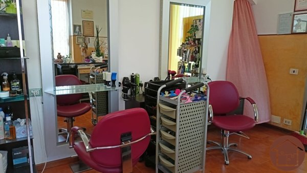 locale commerciale in affitto ad Asolo