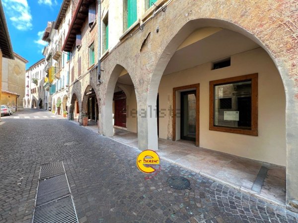 negozio in affitto ad Asolo