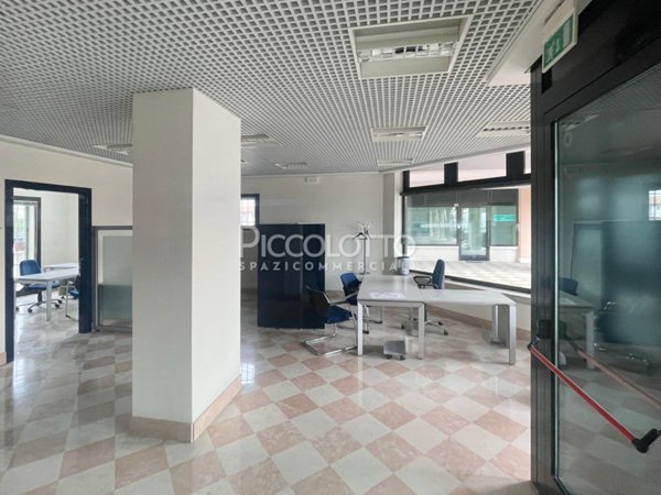 ufficio in affitto ad Asolo in zona Sant'Apollinare