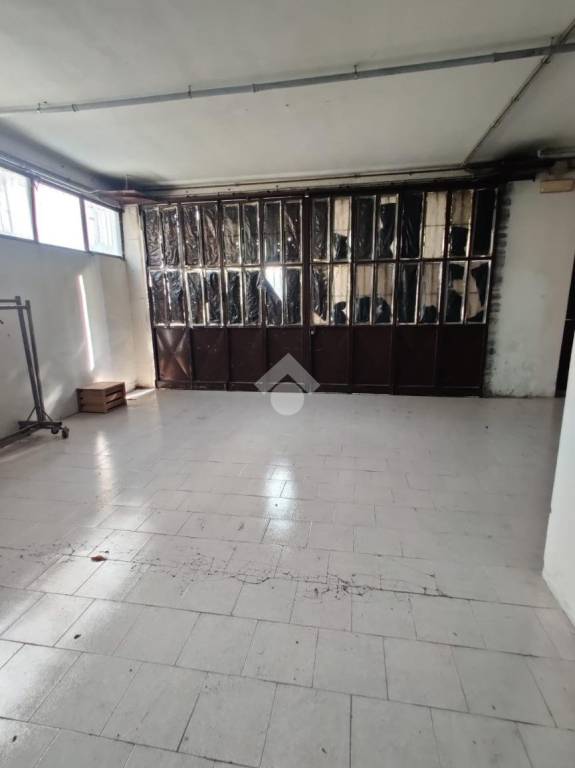 locale commerciale in affitto a Caerano di San Marco