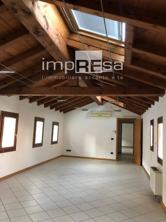 ufficio in affitto a Casale sul Sile