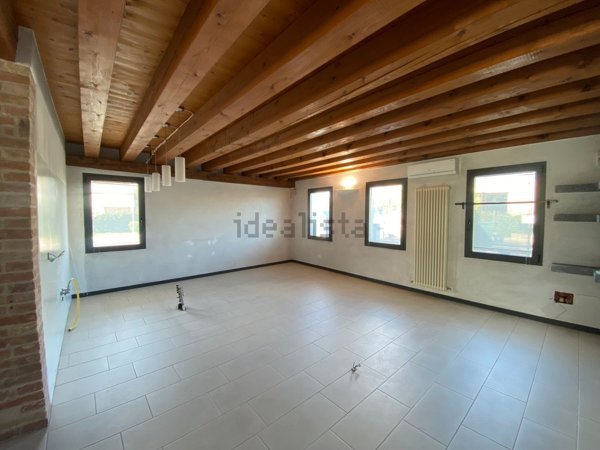 ufficio in affitto a Casale sul Sile