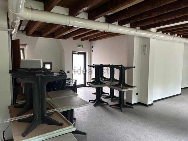 ufficio in affitto a Casier in zona Dosson