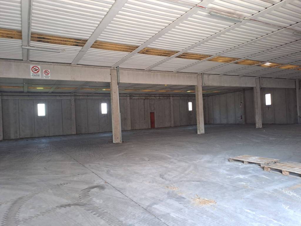 locale commerciale in affitto a Casier in zona La Sicilia