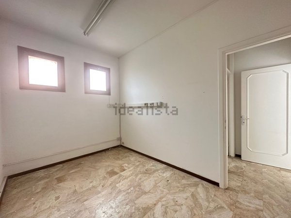 ufficio in affitto a Casier in zona Dosson