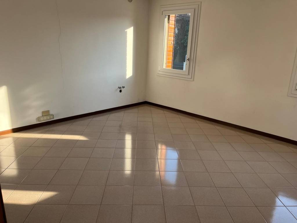 ufficio in affitto a Castelcucco