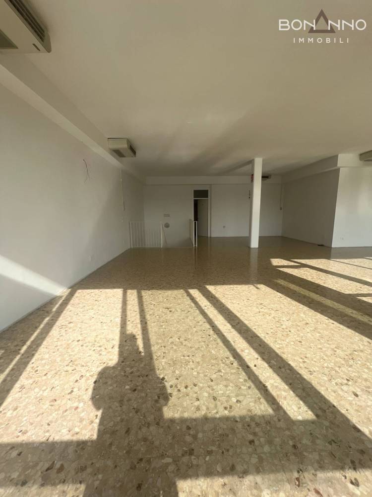ufficio in affitto a Castelfranco Veneto